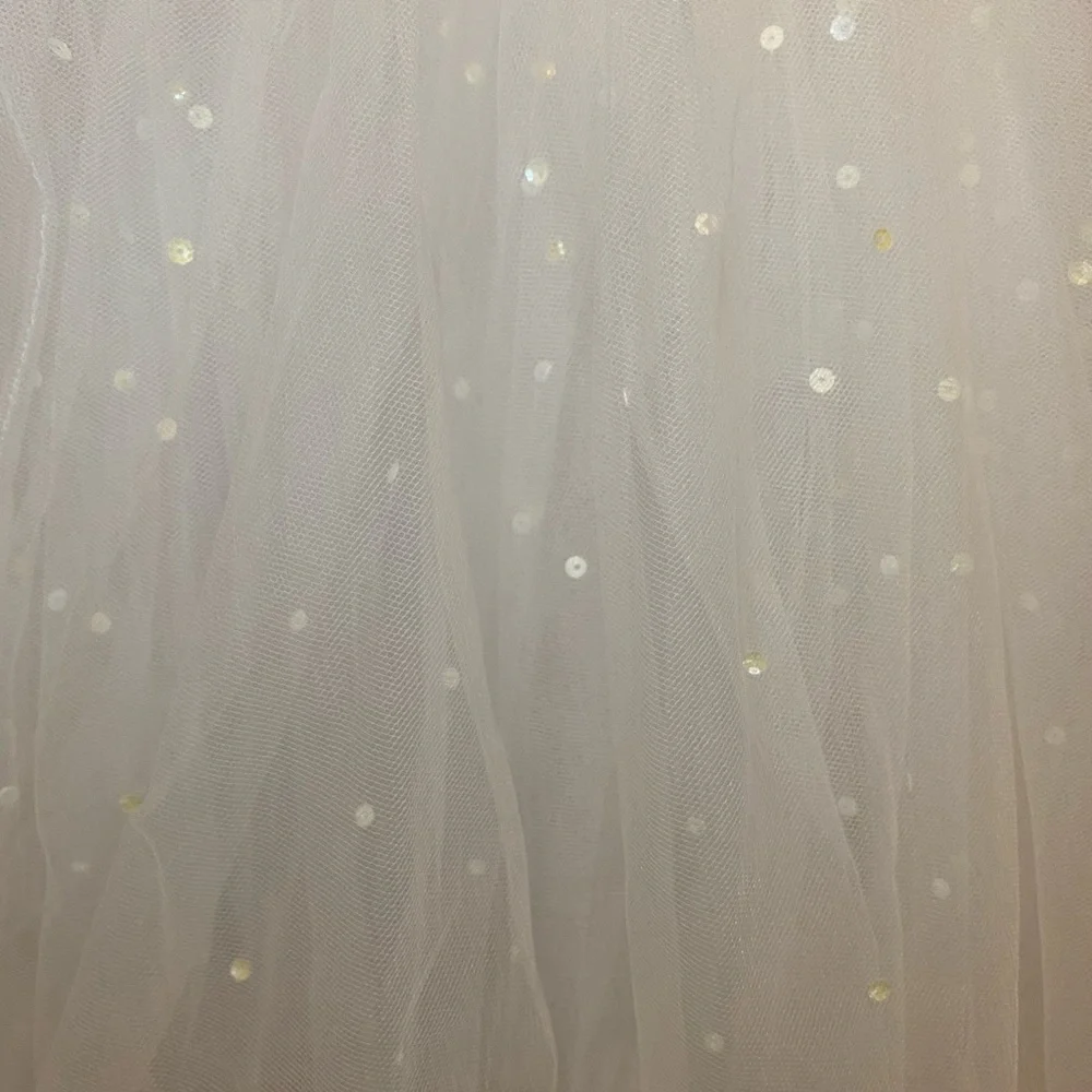 David's Bridal White Strapless Tulle Ball Gown - Picture 5 of 9
